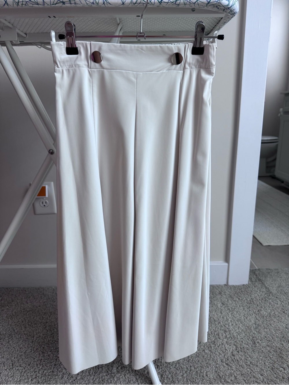 Elegant Cream Midi Skirt